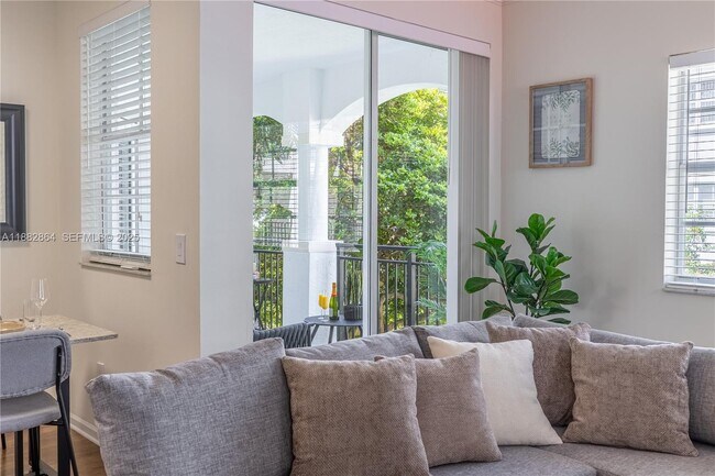 Building Photo - 3255 NE 184th St