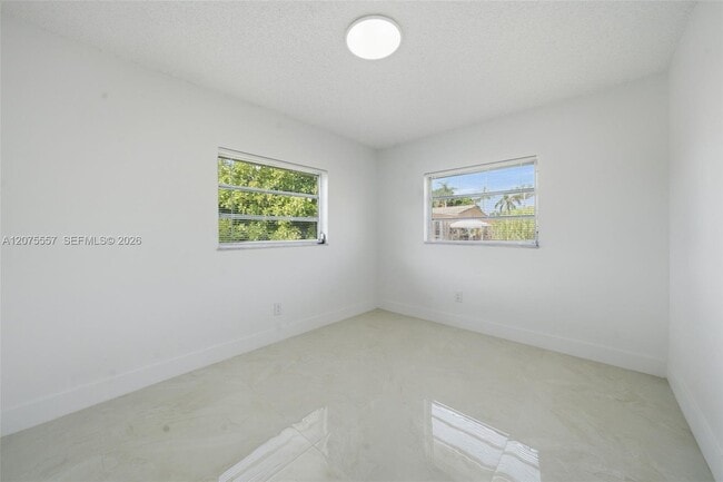 Building Photo - 11000 NW 21st Ct