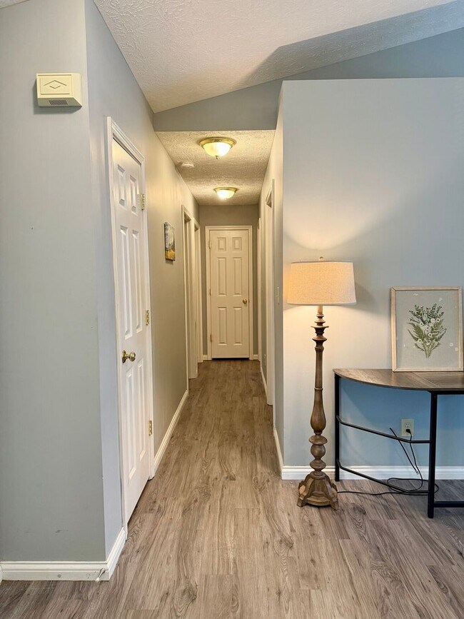 Building Photo - 1402 Crusade Dr