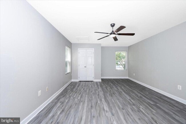 Building Photo - 12284 Bandera Ln