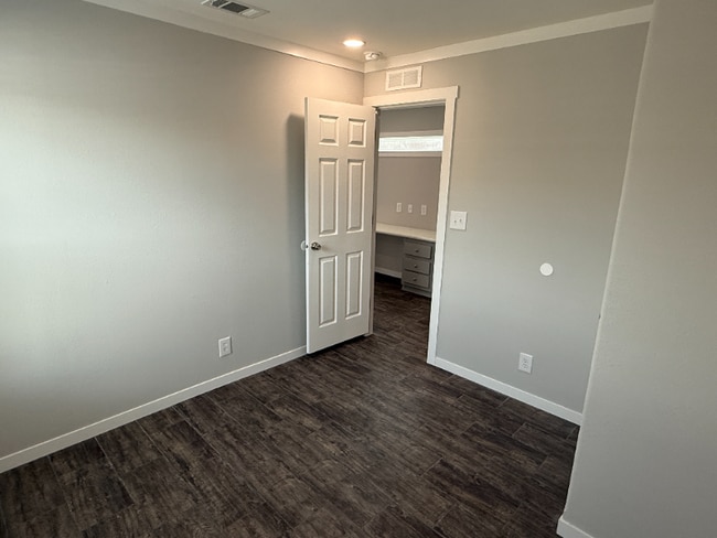 Building Photo - 10118 Falvey Lk Ln