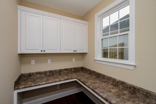 Building Photo - 558 Bunchgrass St
