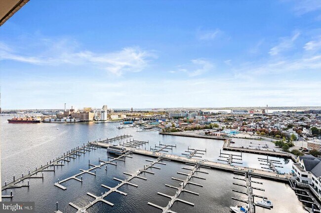 Building Photo - 100 Harborview Dr