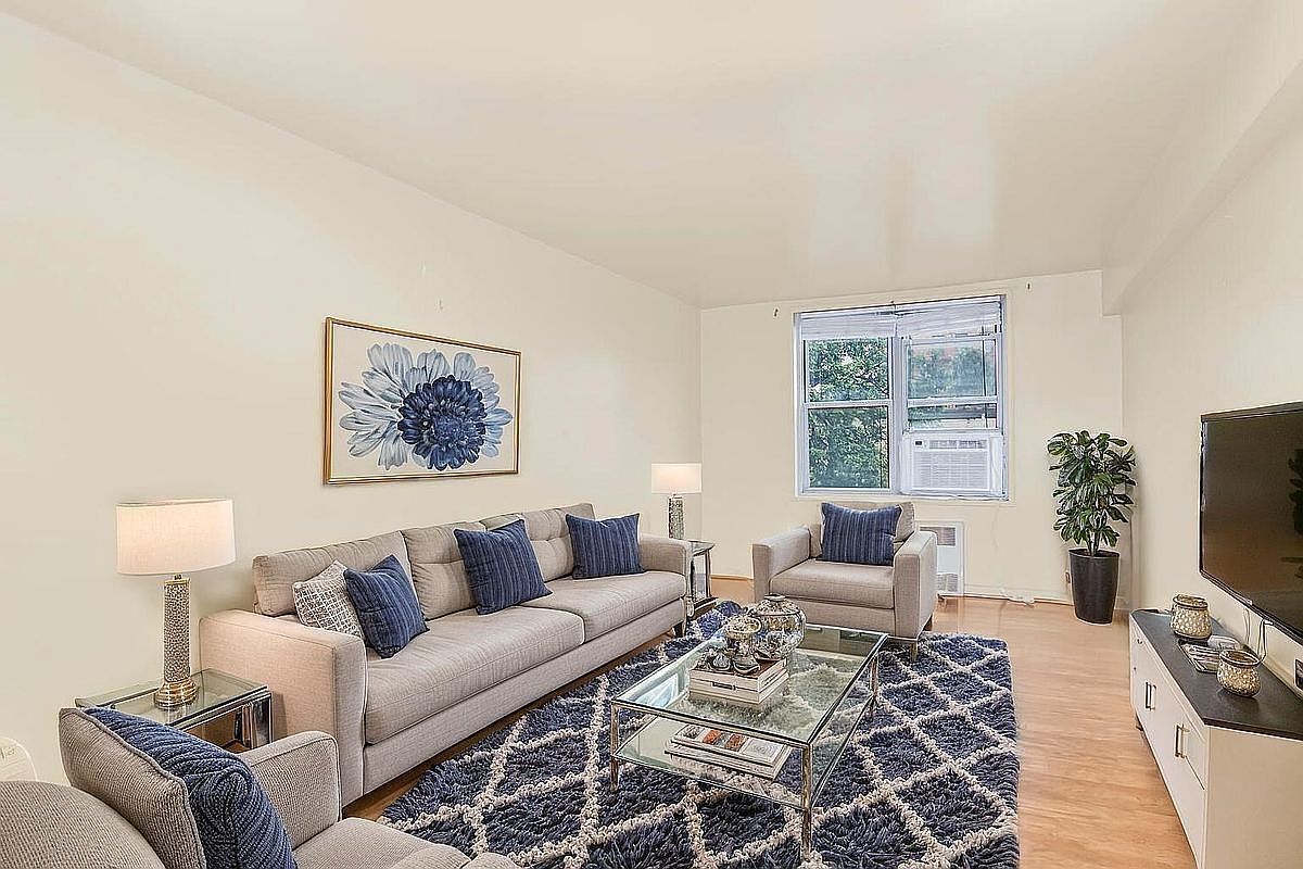 Building Photo - 1425 Thieriot Ave