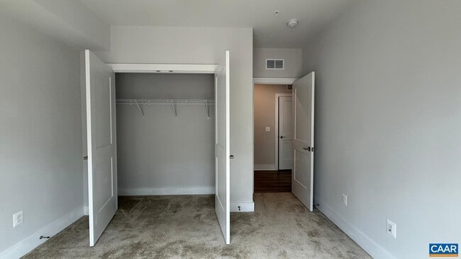 Building Photo - 628 Noush Ct