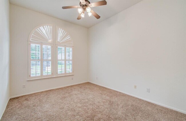 Building Photo - 4106 Angel Springs Dr