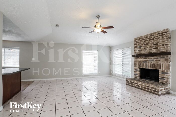 Building Photo - 11431 Stoughton Dr