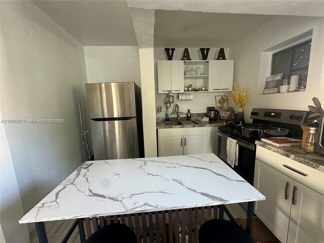 Building Photo - 510 NW 146th St