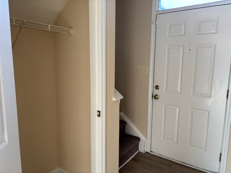 Building Photo - 9318 Kimmel Ln