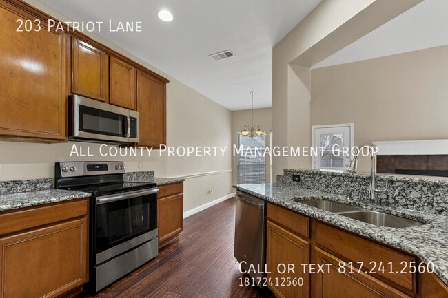 Building Photo - 203 Patriot Ln