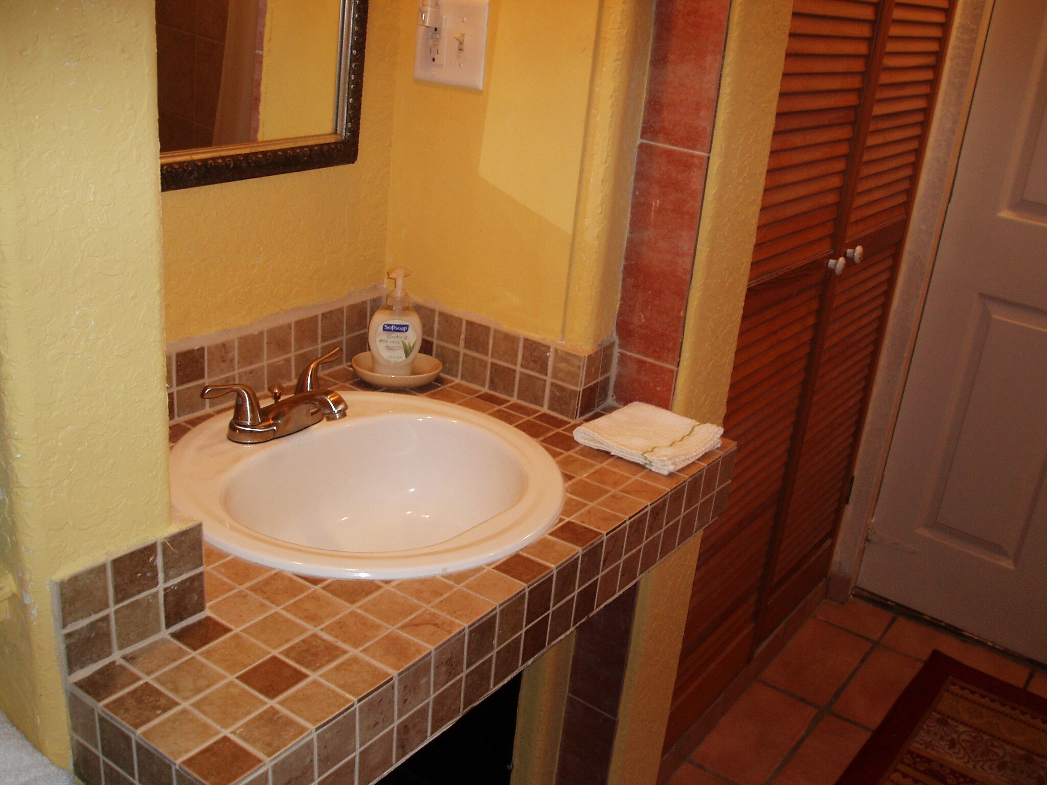BATHROOM - 19364 Powell Rd