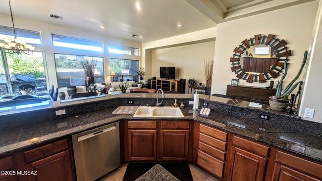 Building Photo - 13816 Topflite Dr