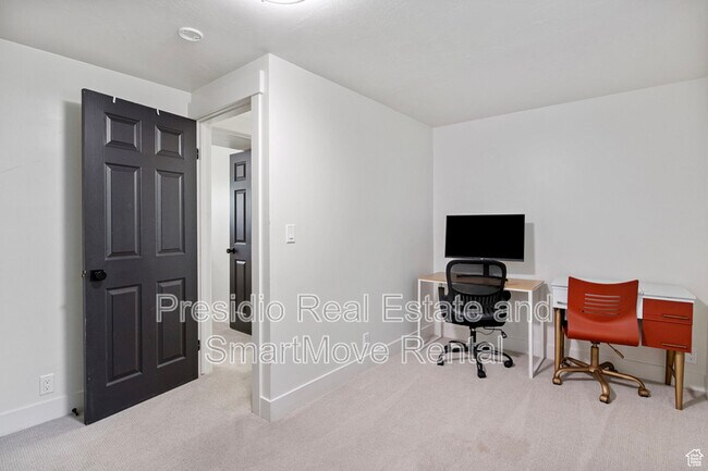 Building Photo - 8485 S 1575 E