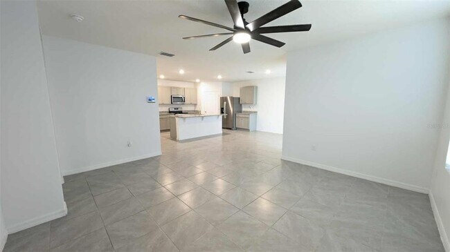 Building Photo - 33436 Country House Dr
