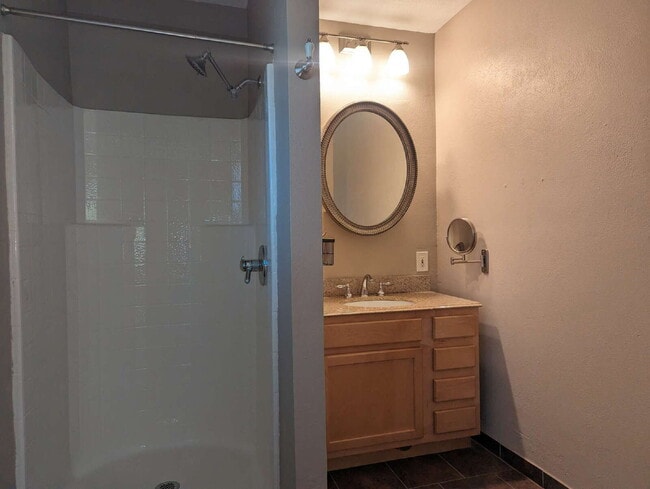 Building Photo - Great ranch home in the heart of Longmont!