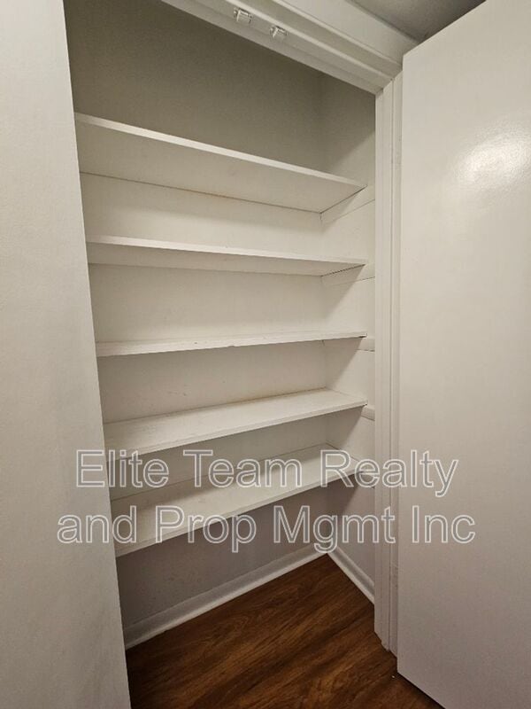 Building Photo - 4604 Coronado Dr