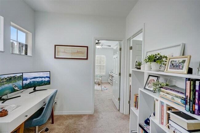 Building Photo - 5431 Napa Dr