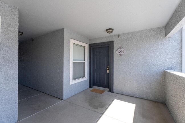 Building Photo - 6955 N Durango Dr