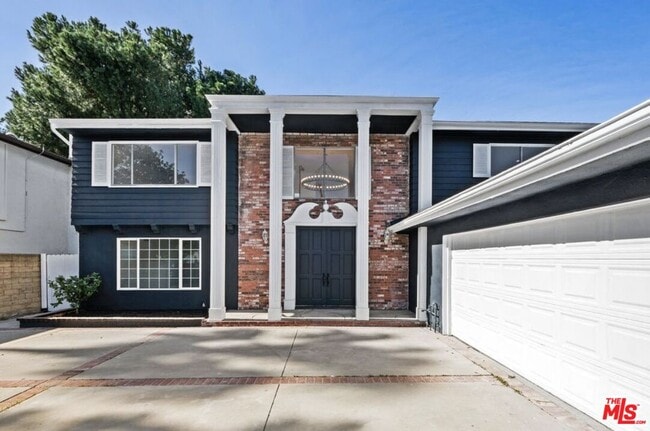Building Photo - 6257 Lindley Ave