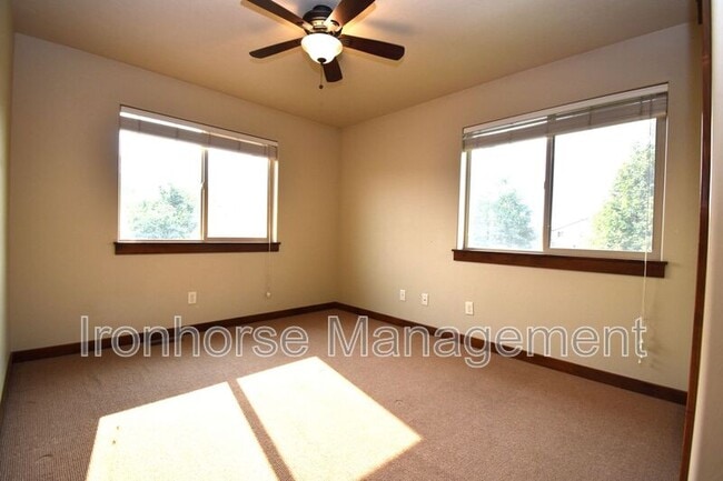 Building Photo - 103 Covey Ct