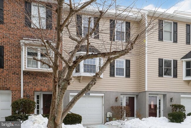 Building Photo - 4503 Fox Pointe Ct