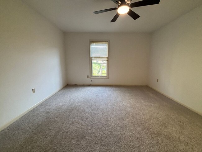 Building Photo - 5260 Crossbow Cir