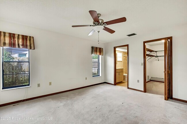 Building Photo - 3296 Dolin Ave