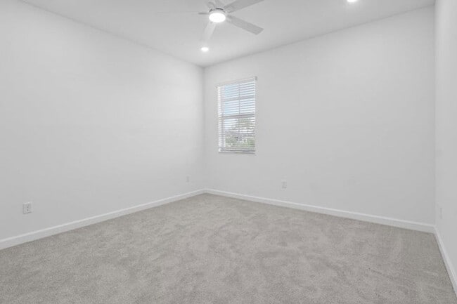 Building Photo - 6843 Cobia Cir