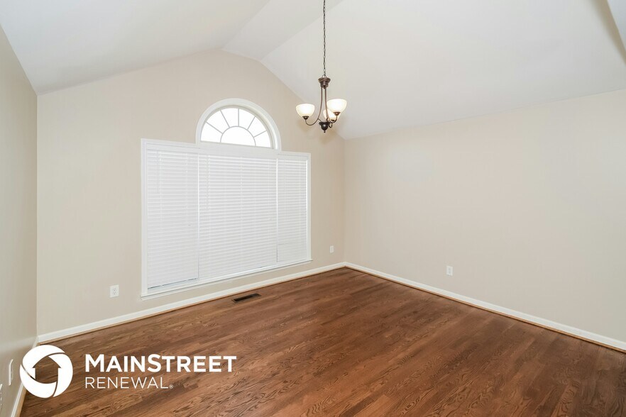 Building Photo - 695 Starlite Dr