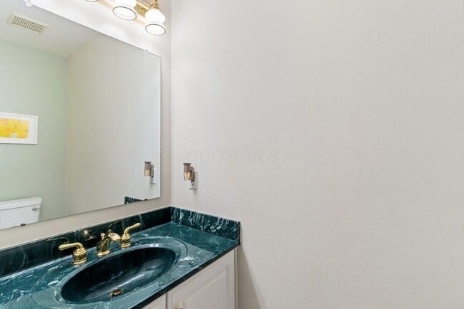 Building Photo - 5173 Claridge Dr