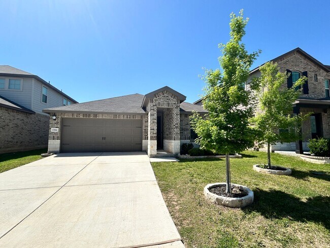 Primary Photo - Contemporary 4-bedroom, 3-bathroom
