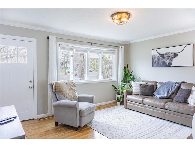 Building Photo - 112514 E Washington Ln