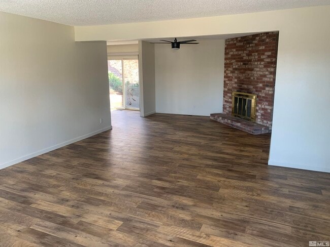 Building Photo - 1511 Peavine Rd