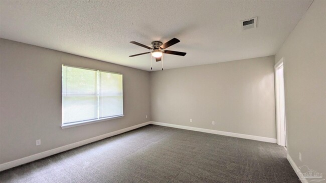 Building Photo - 2604 Youngwood Ln