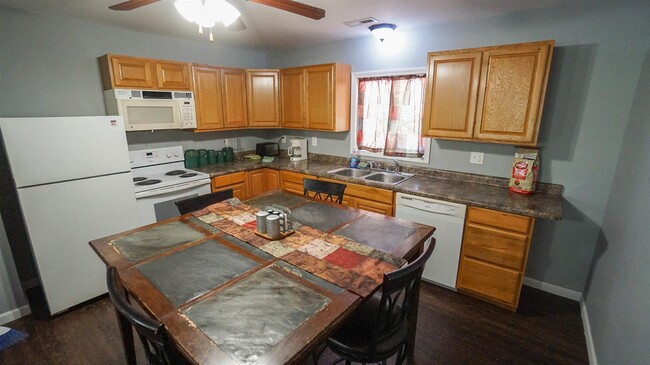 Building Photo - 2773 NW Shafer Dr