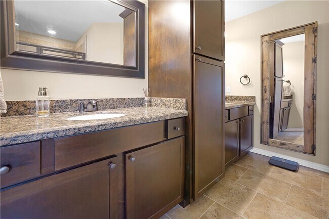 Building Photo - 2524 Warkworth Ln