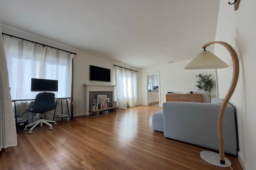 Building Photo - 1120 Masonic Ave