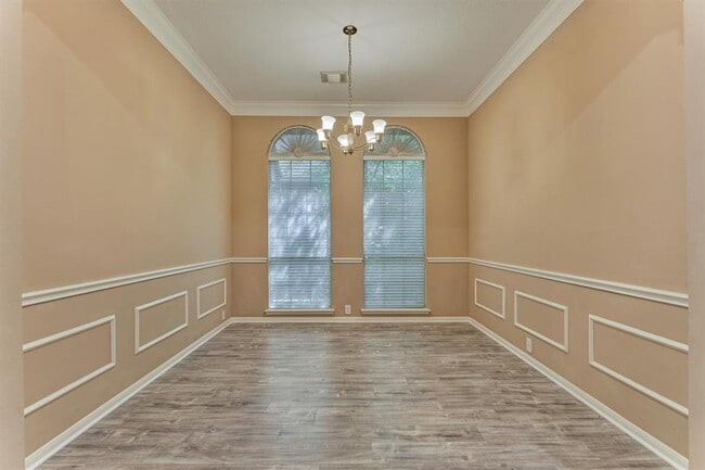 Building Photo - 51 S Crossed Birch Pl