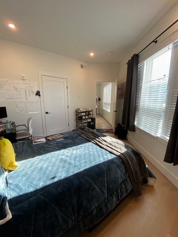 Building Photo - 24 Ward St