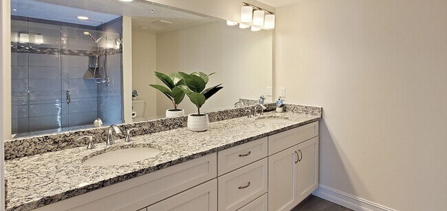 Building Photo - For rent condo Space Coast River Front
