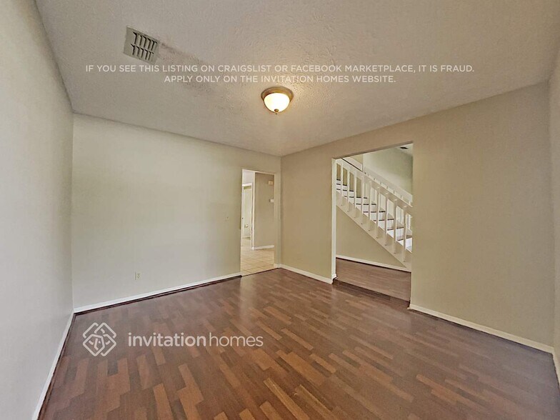 Building Photo - 1507 Dumont Dr