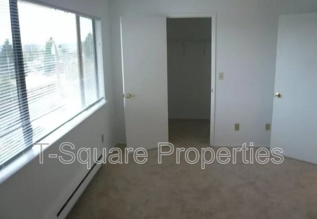 Building Photo - 5209 S 4th Ave