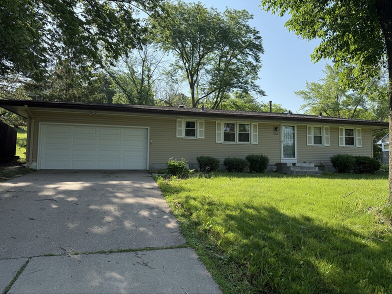 Primary Photo - 1064 Hackmann Cir NE