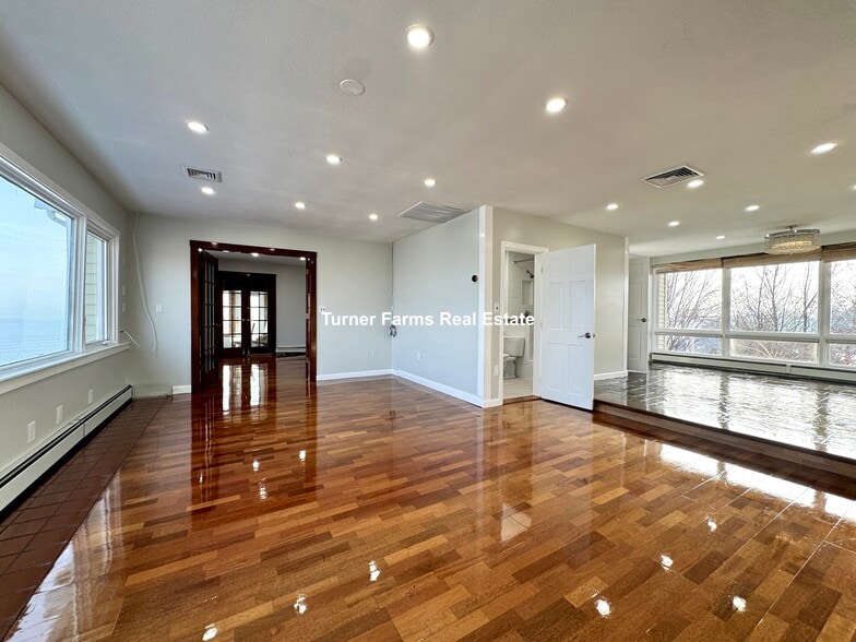 Building Photo - 62 Upland Rd