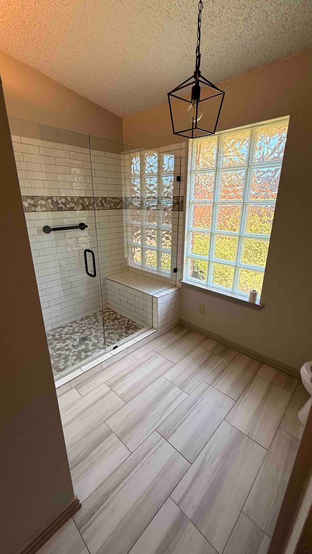 Building Photo - 3bed/2bath Townhouse with 2 car garage