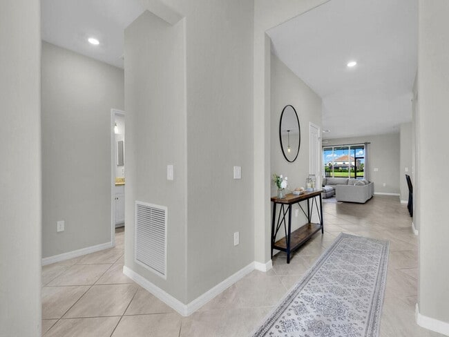 Building Photo - Modern Rental Home in Resort-Style Community