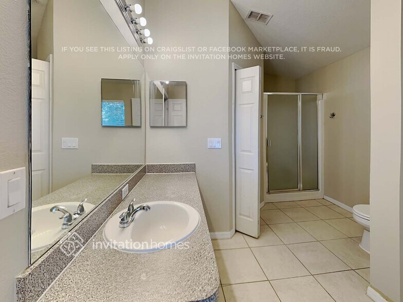 Building Photo - 110 China Berry Cir
