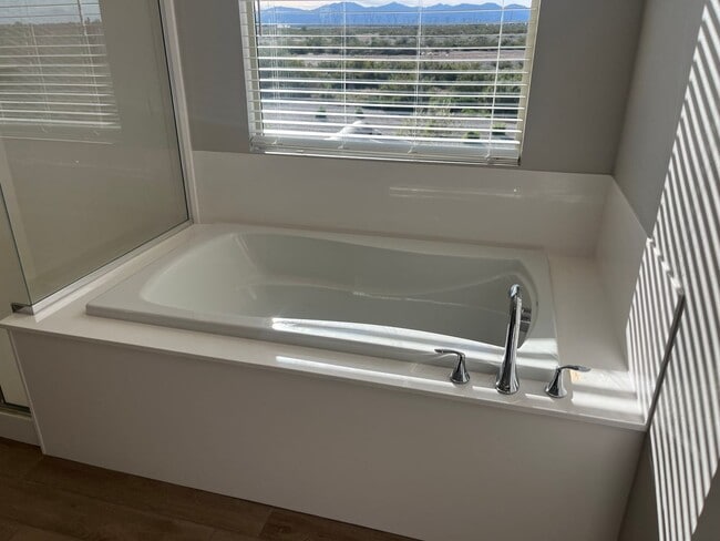 Building Photo - 23914 N 148th Dr