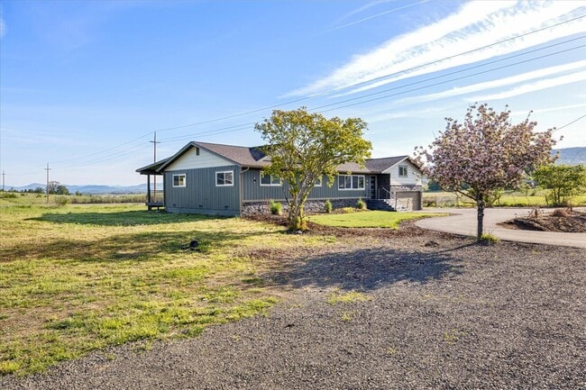 Building Photo - 2477 Coker Butte Rd