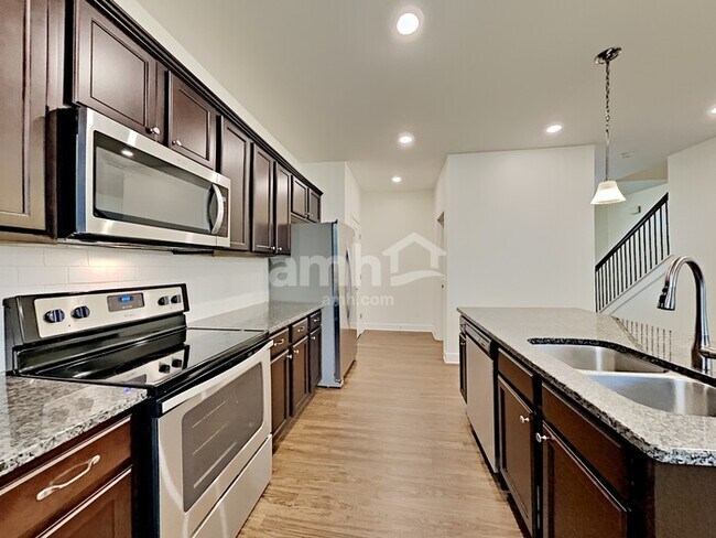 Building Photo - 4800 Horatio Ct